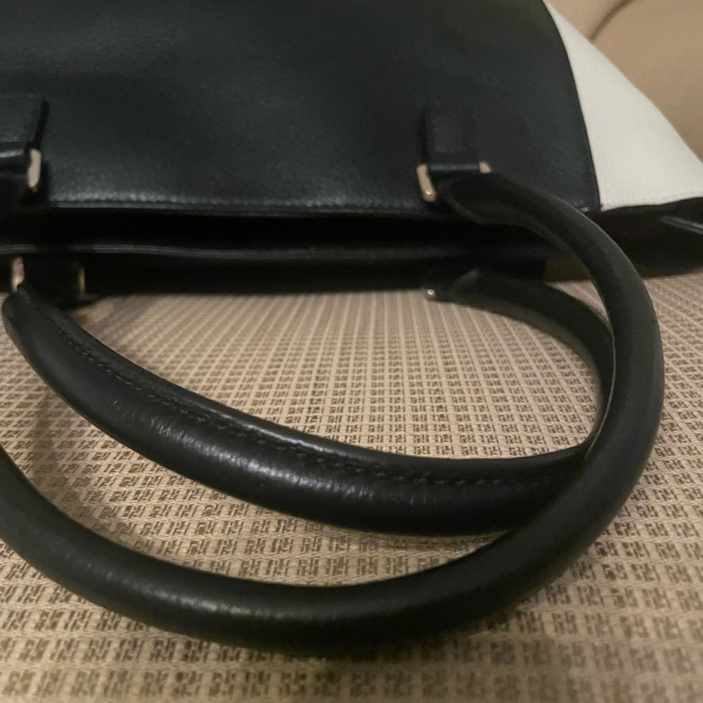 Kate spade envelope top handle bag - EUC - Picture 10 of 14